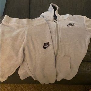 Nike sweatsuit